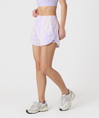 Leni Short Brushstroke Aura