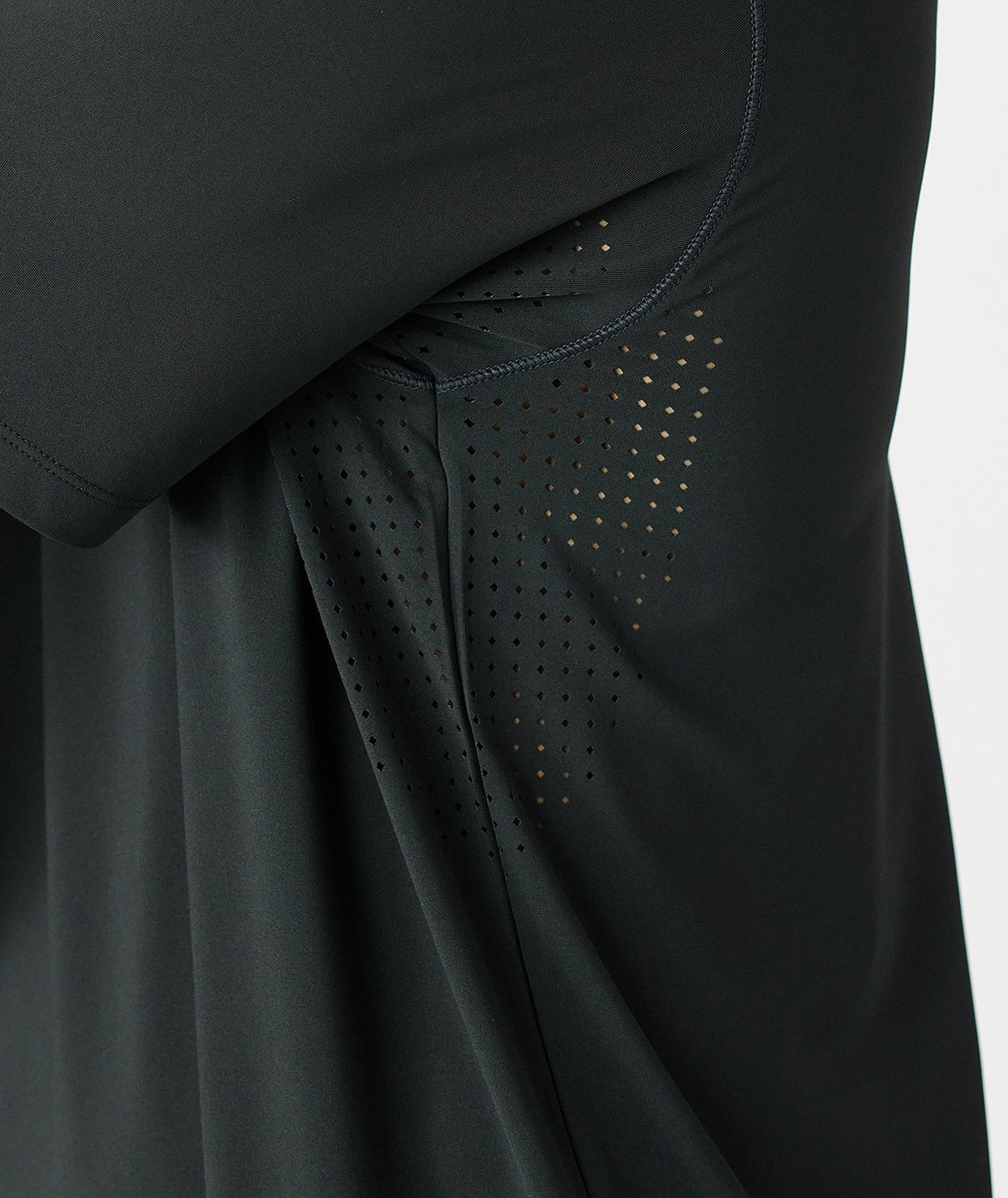 Barton Tee Black